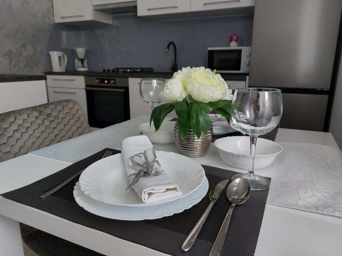 Apartment Hrzic Malinska Exteriör bild